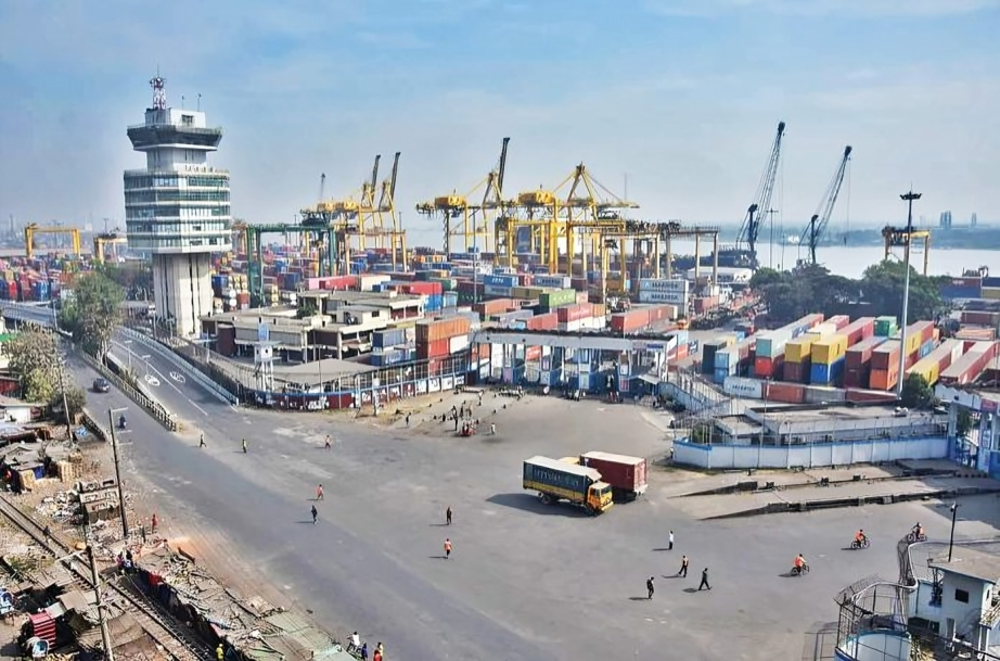 কর্মবিরতিতে অচল চট্টগ্রাম বন্দর, আমদানি-রপ্তানি স্থবির