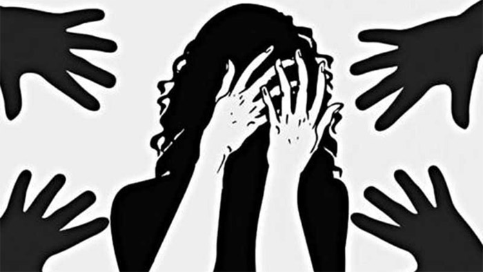 ইয়াবা কেনার জন্য ফোন করেছিলেন একজন ব্যবসায়ী, কিন্তু রিসিভ করলেন কিশোরী; এরপর…