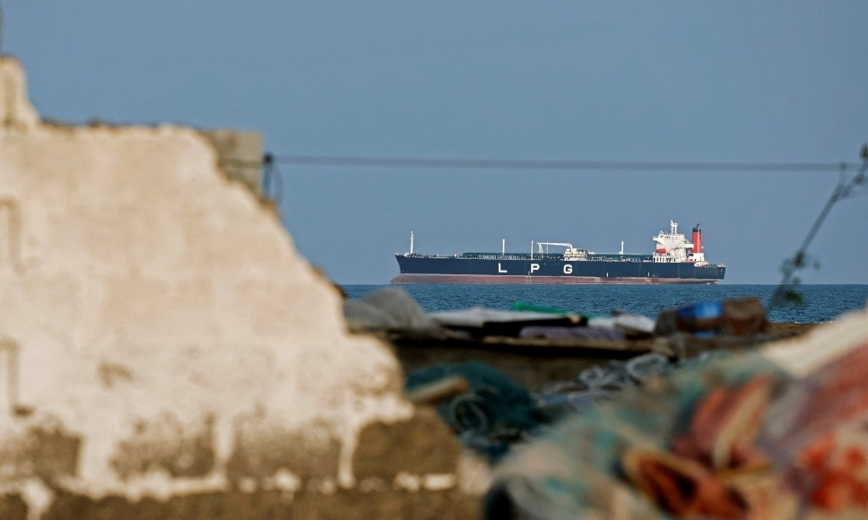 মধ্যপ্রাচ্যে ১০ যুদ্ধজাহাজ পাঠানোর খবর অস্বীকার ফ্রান্সের