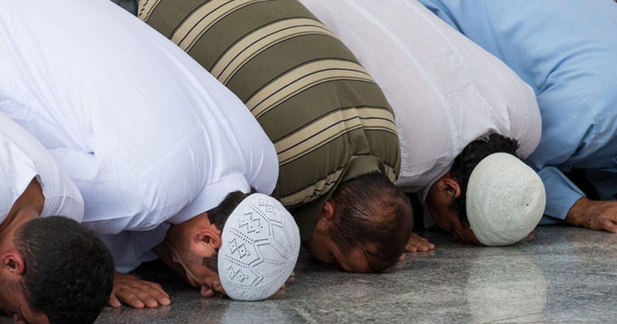 জেনে নিন আজকের নামাজের সময়সূচি