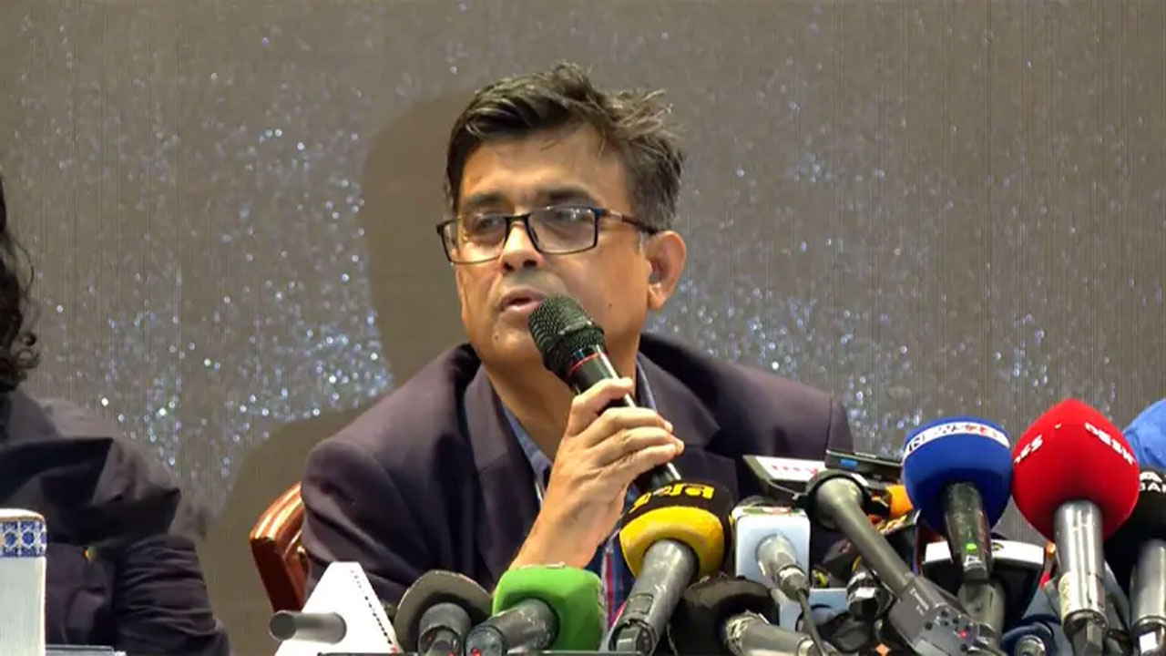 প্রেস সচিব জানিয়েছেন, লুটপাটের অর্থ দরিদ্র জনগোষ্ঠীর উন্নয়নে খরচ করা হবে