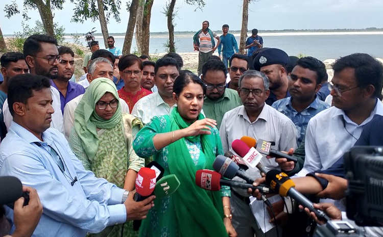 দেশে বালু ও ভূমিদস্যুতা চরম পর্যায়ে পৌঁছে গেছে : পরিবেশ উপদেষ্টা