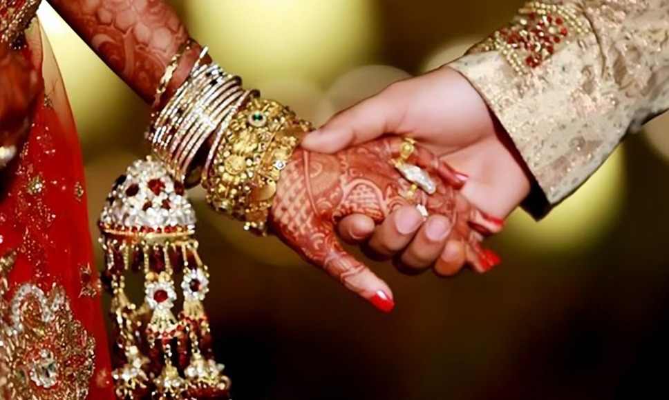 আন্তঃজাতি বিয়ে করলেই মিলবে ৫ লাখ টাকা