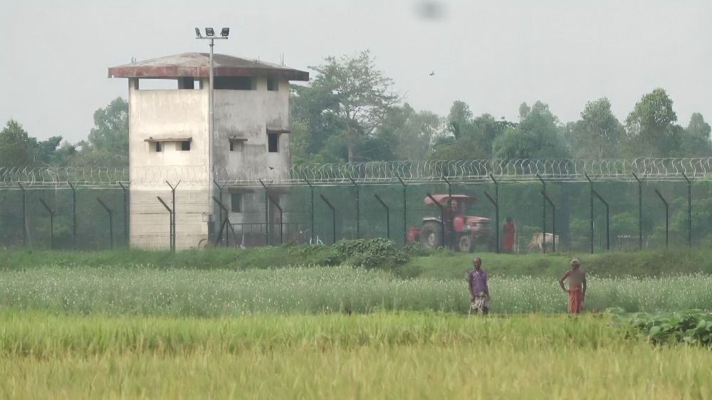পুশ-ইন ও সার পাচার ঠেকাতে সীমান্তবাসীকে বিজিবির সতর্ক থাকার আহ্বান