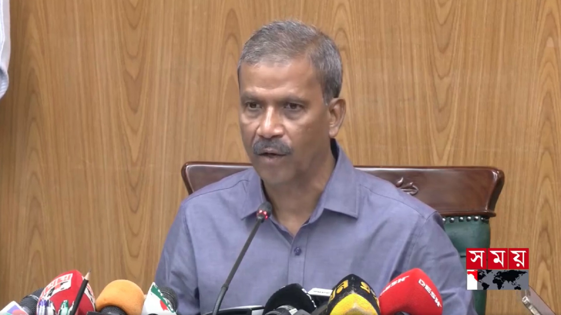 আসিফ নজরুল জানিয়েছেন, শহীদ রাষ্ট্রপতি জিয়াউর রহমান তাঁর কাছে প্রিয় একজন ব্যক্তিত্ব।