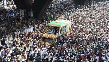 নবীপ্রেমের উৎসব চট্টগ্রামে অনুষ্ঠিত হলো, এবারের জুলুসে সব রেকর্ড ভাঙা হলো।