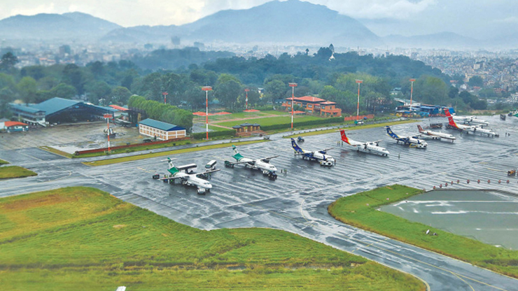 নেপালের ত্রিভুবন আন্তর্জাতিক বিমানবন্দরের সব ফ্লাইট স্থগিত করা হয়েছে।
