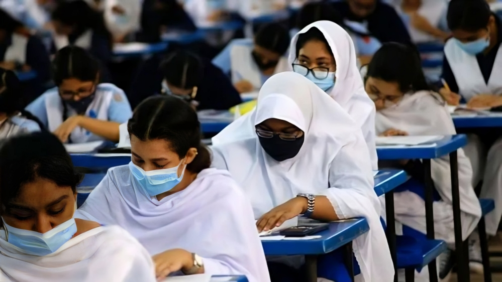 দেশজুড়ে শুরু এসএসসি ও সমমান পরীক্ষা