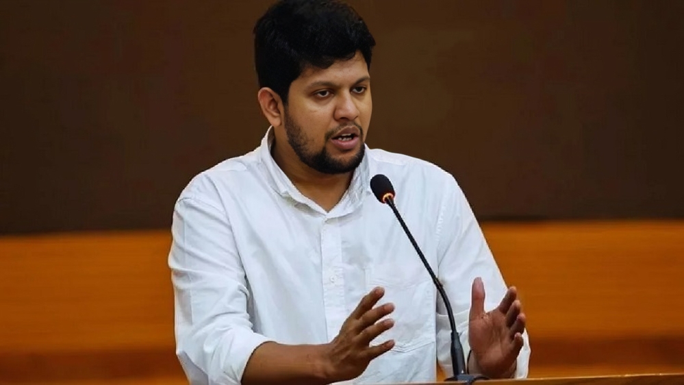 লীগ সেদিনই ব্যাক করেছে, যেদিন হিন্দুদের উপর নিপীড়ন নিয়ে 'মজলুমগণ' চুপ ছিল মাহফুজ আলম
