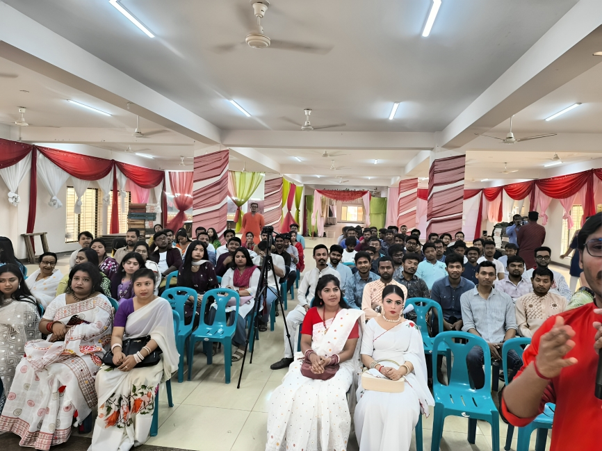 বর্ণিল আয়োজনে সাত কলেজের সনাতনী শিক্ষার্থীদের বসন্ত উৎসব