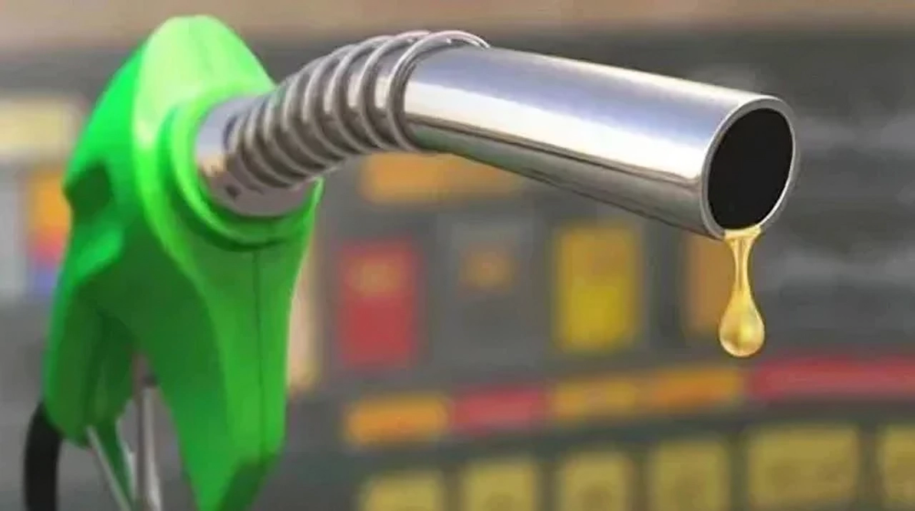 বিশ্ববাজারে তেলের দাম আবারও বাড়ল