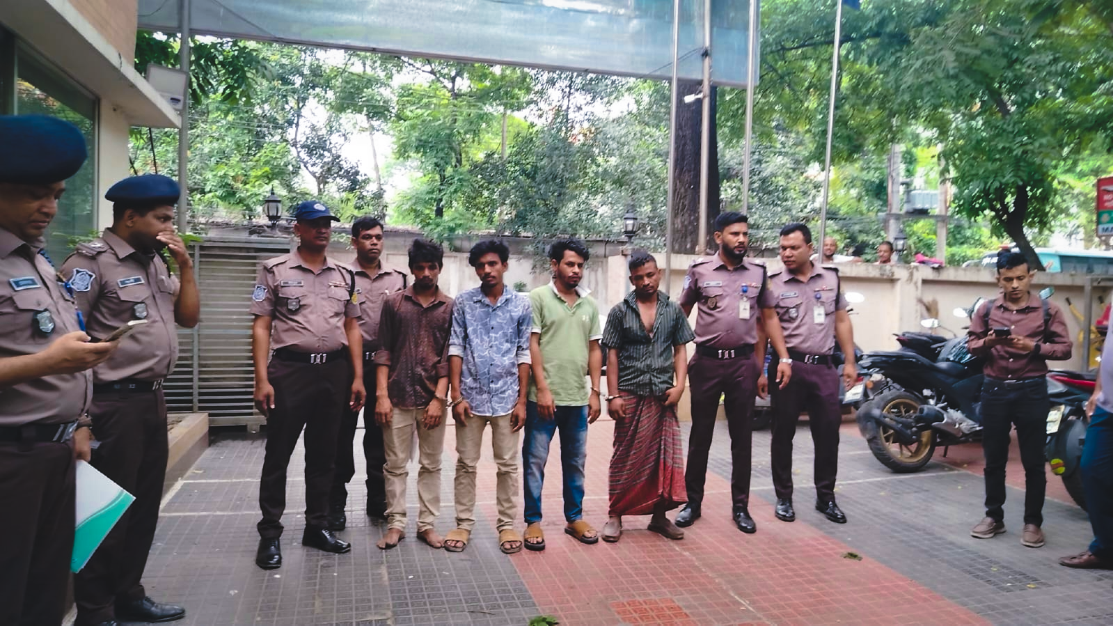 মোহাম্মদপুরে আসাদুল হত্যা ২৪ ঘণ্টায় মূল হোতাসহ ৪ গ্রেফতার