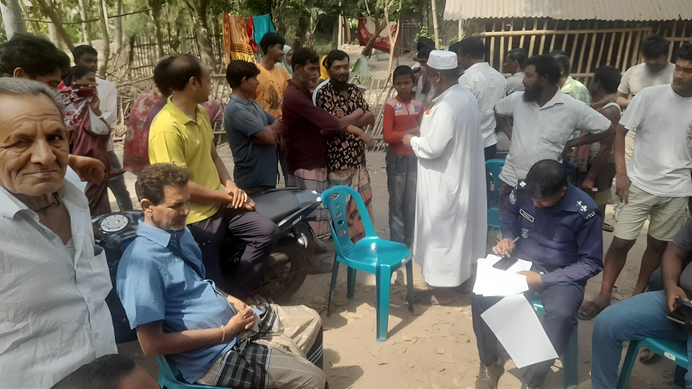 মহাদেবপুরে এক ব্যক্তির অর্ধগলিত লাশ উদ্ধার