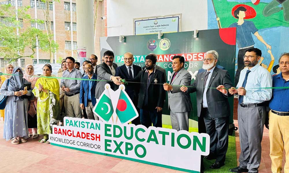 ‘ফুললি ফান্ডেড’ বৃত্তি নিয়ে শিক্ষার্থীদের প্রশ্ন