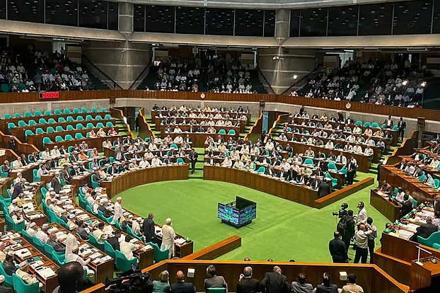 জুলাই সনদ বাস্তবায়ন ঘিরে মুখোমুখি বিএনপি ও ১১-দলীয় ঐক্য