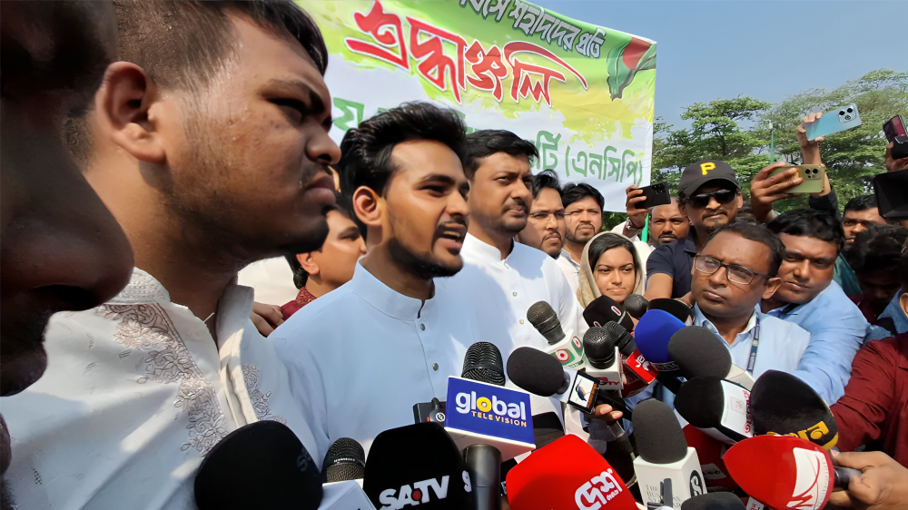 গণরায় উপেক্ষার পরিণতি নিয়ে সতর্ক করলেন আসিফ মাহমুদ