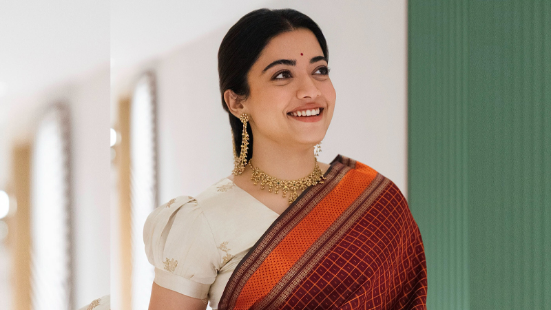 ৪০০ পরিবারের পাশে রাশমিকা